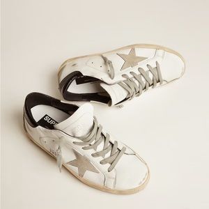 Golden Goose Super Star tennis shoes